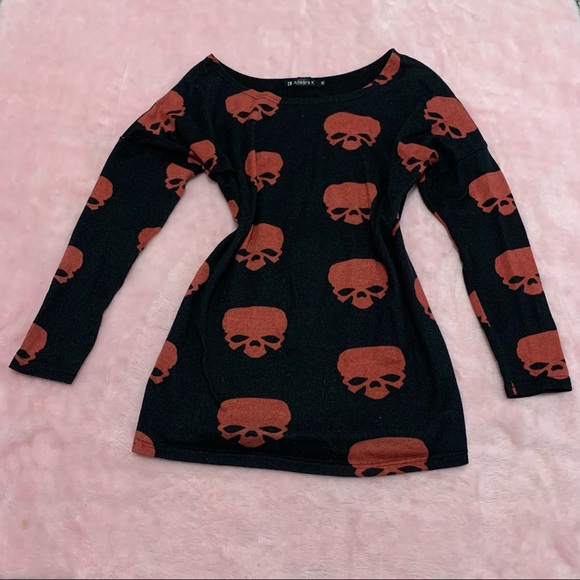 Skull Red And Black Long sleeve top - Picture 2 of 8